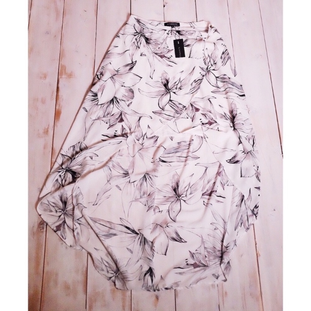 NWT Dynamite skirt